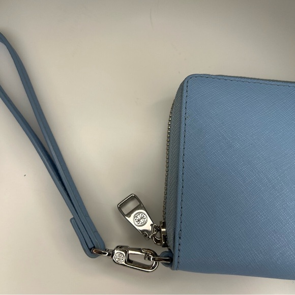 TORY BURCH Light Blue Saffiano Zip Around Wrist Wallet - Picture 5 of 10
